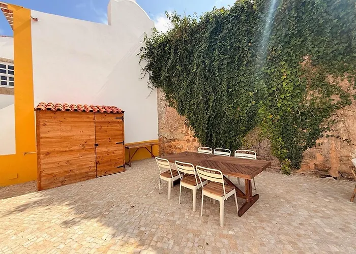 Nyaraló Casa Da Muralha Óbidos